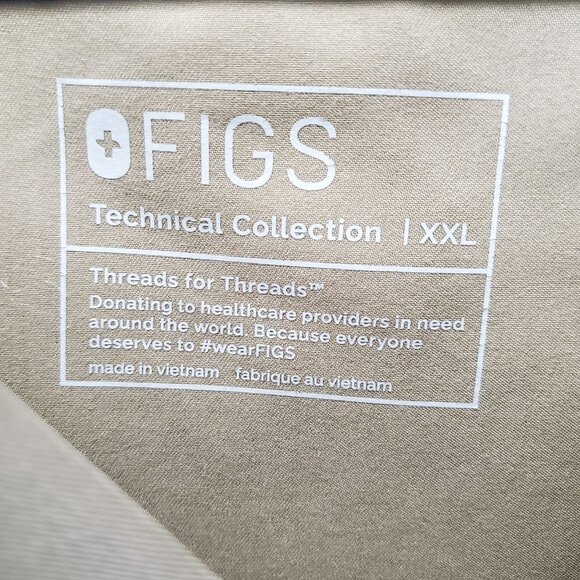 Figs Shirt Mens XXL Tan Leon V-Neck Short Sleeve Pocket Technical Scrub Shirt - Picture 2 of 8